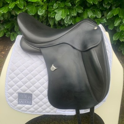 Bates Size 1 (17” - 17.5”) Innova Dressage (S3394)