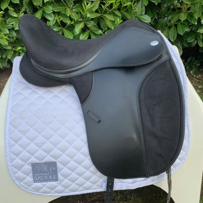 Thorowgood T4 17.5” High Wither Dressage (S3159)